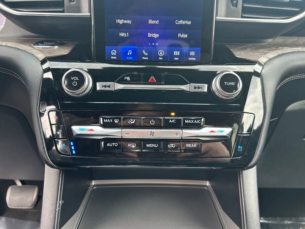 2024 Ford Explorer Platinum