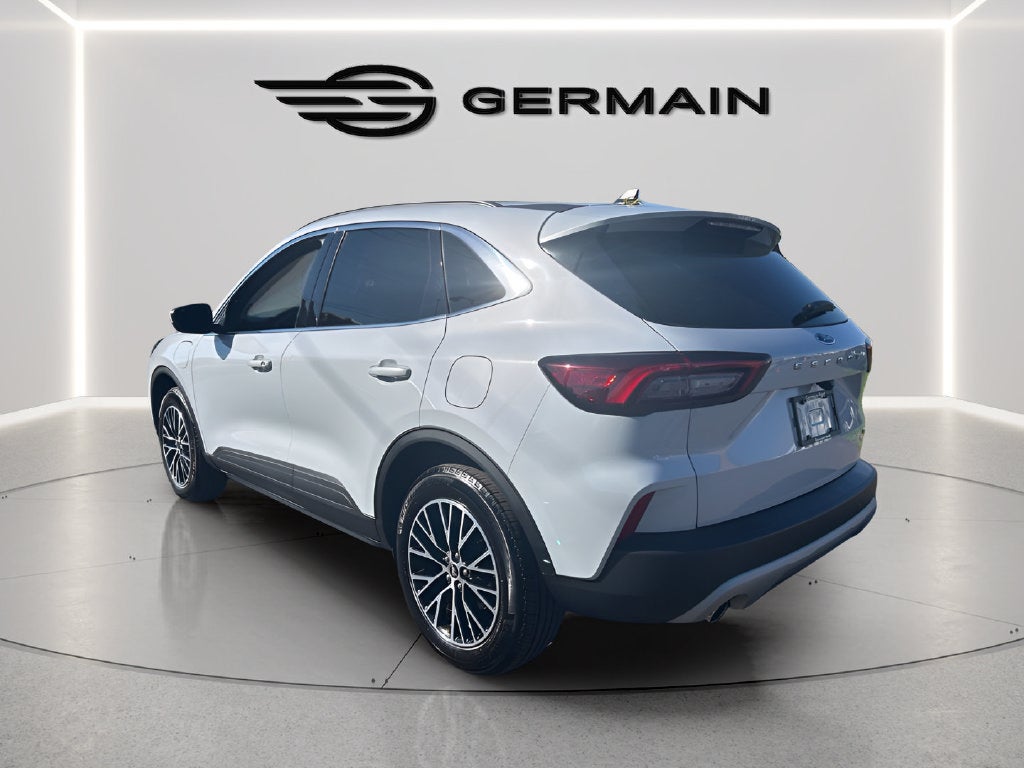2025 Ford Escape Plug-In Hybrid Base