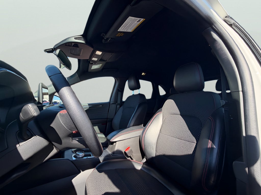 2025 Ford Escape Hybrid ST-Line