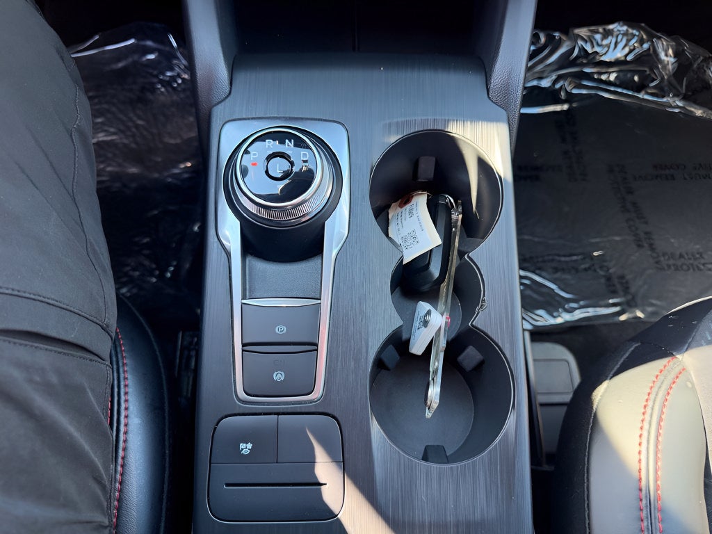 2025 Ford Escape Hybrid ST-Line