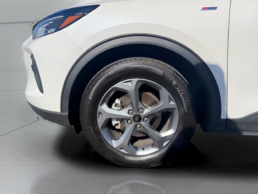 2025 Ford Escape Hybrid ST-Line