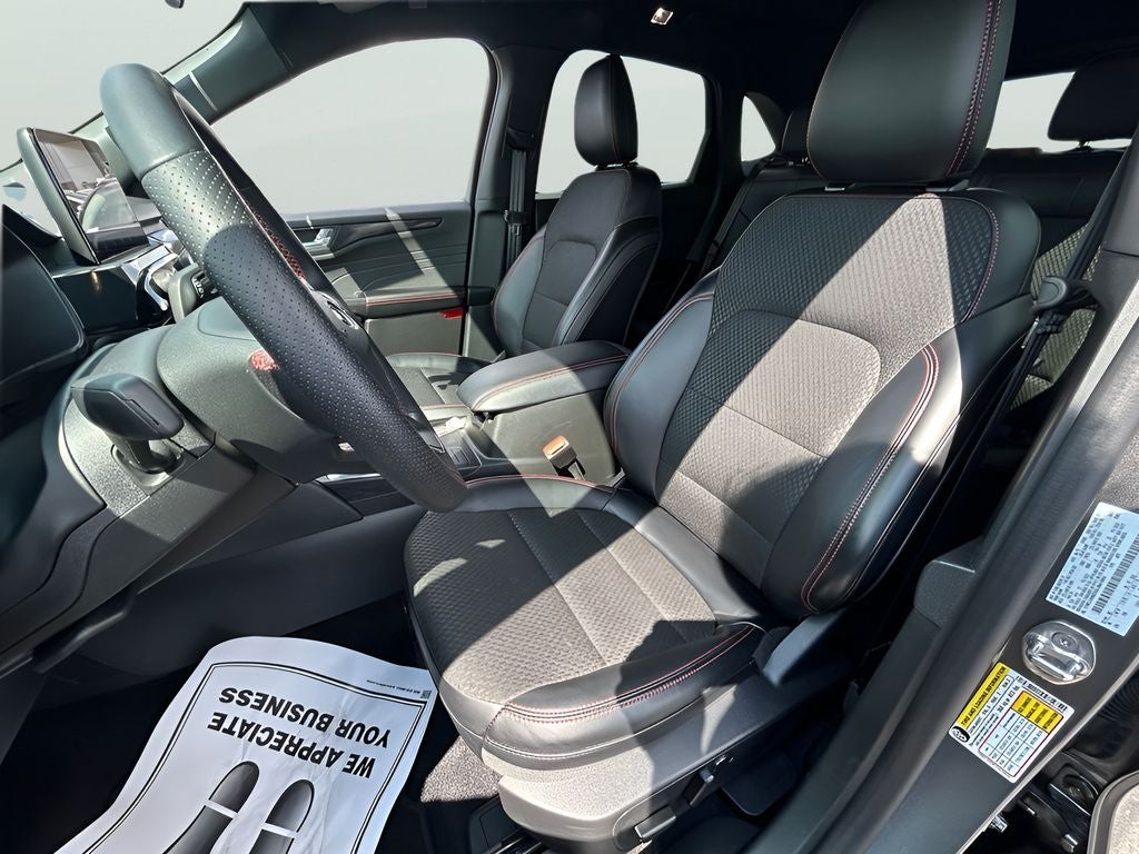 2025 Ford Escape Hybrid ST-Line