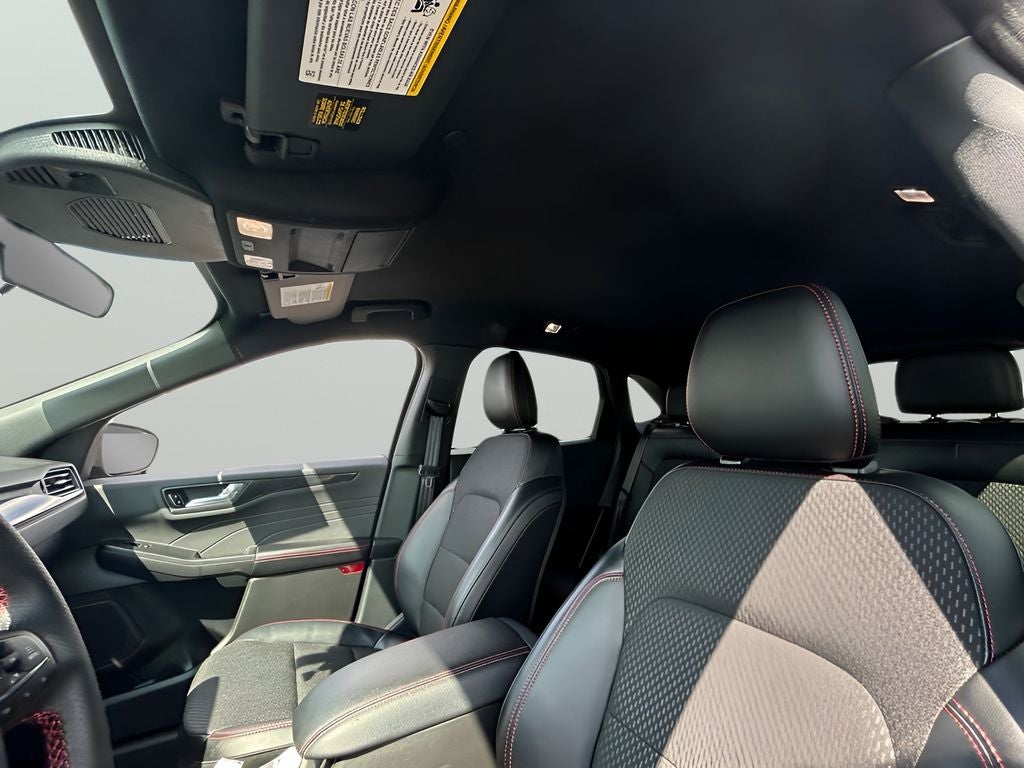 2025 Ford Escape Hybrid ST-Line