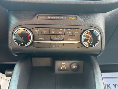 2025 Ford Escape Hybrid ST-Line