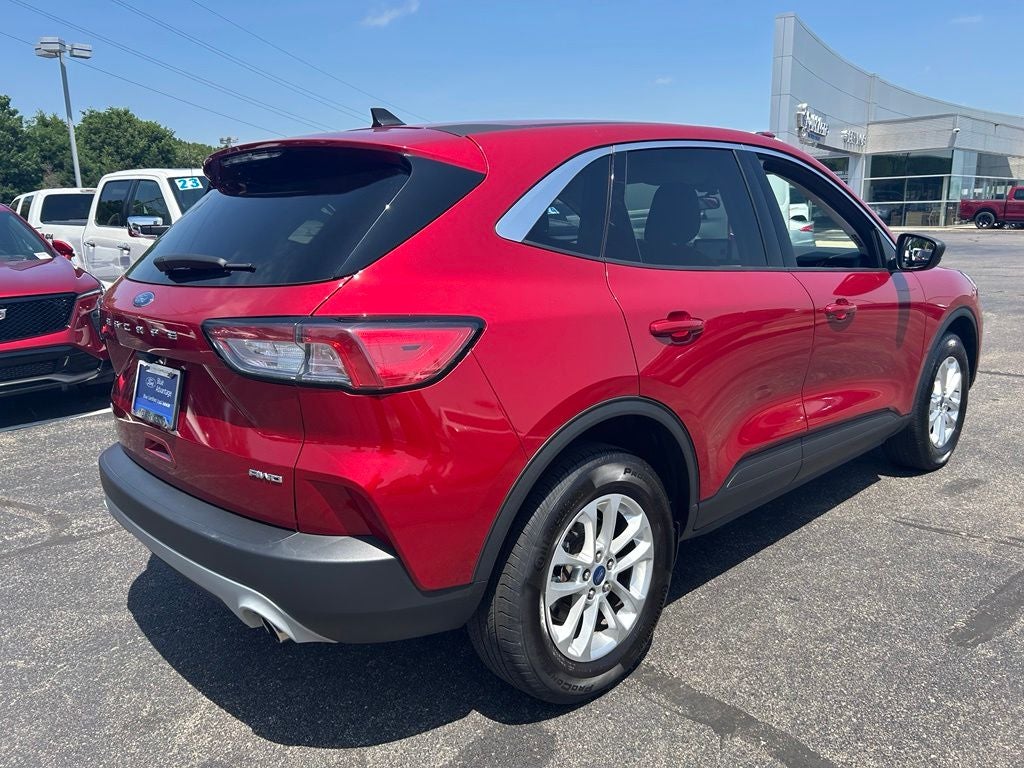 2022 Ford Escape SE