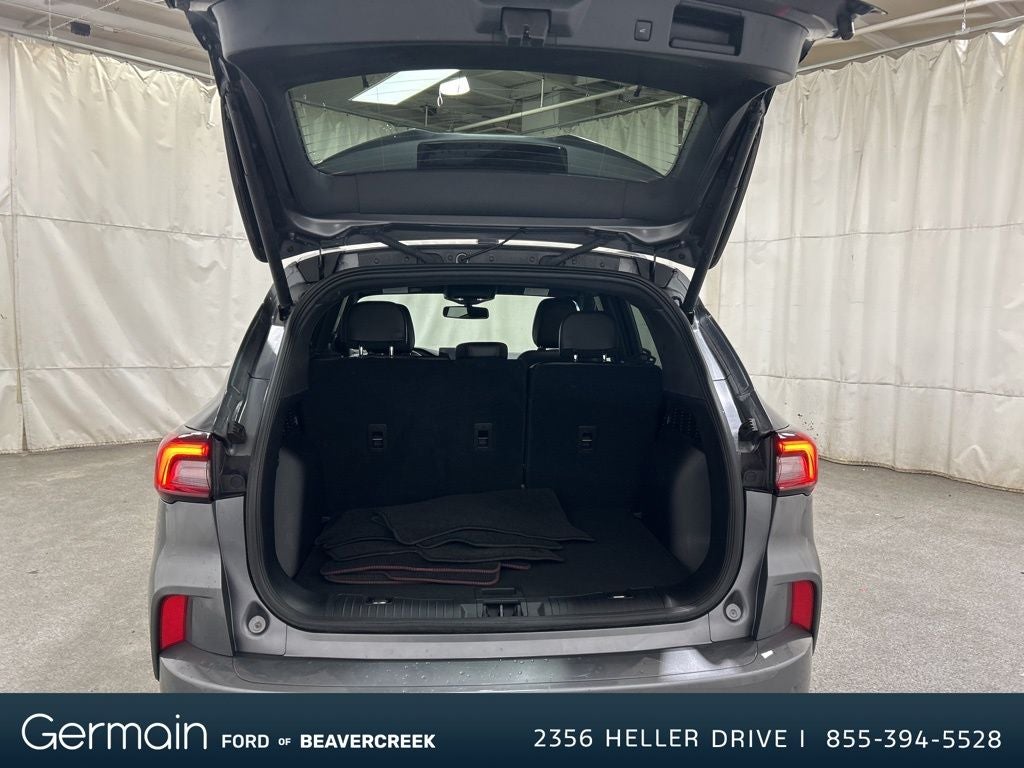 2023 Ford Escape ST-Line Elite