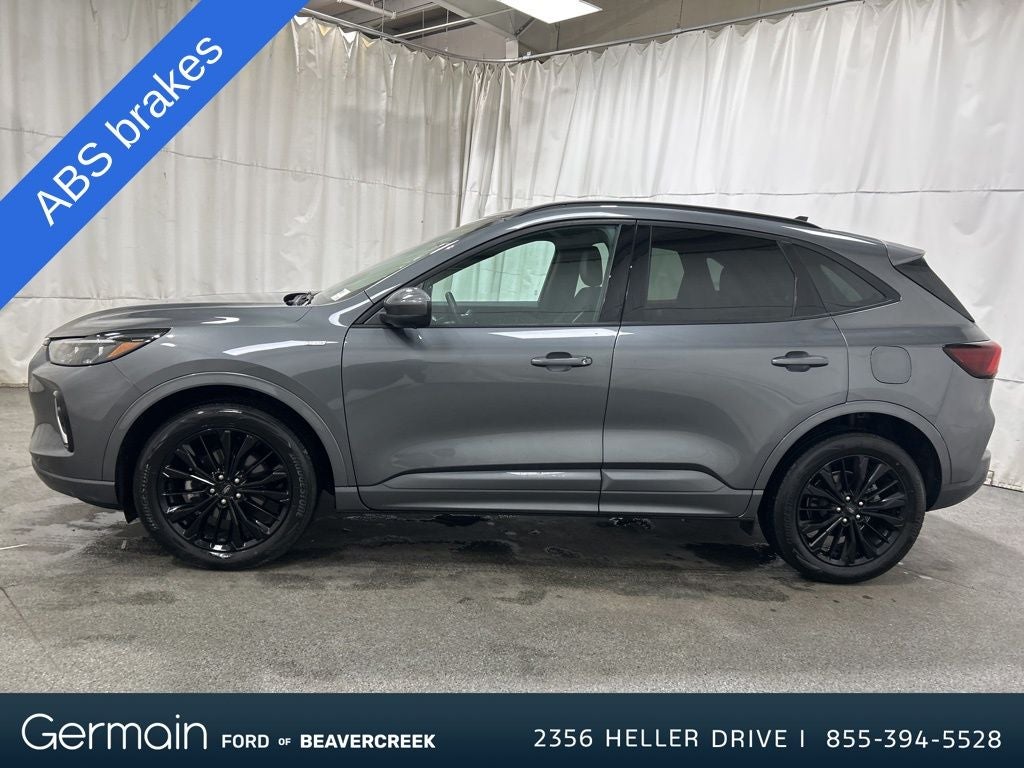 2023 Ford Escape ST-Line Elite
