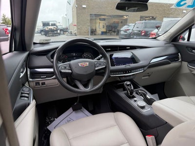 2023 Cadillac XT4 Luxury