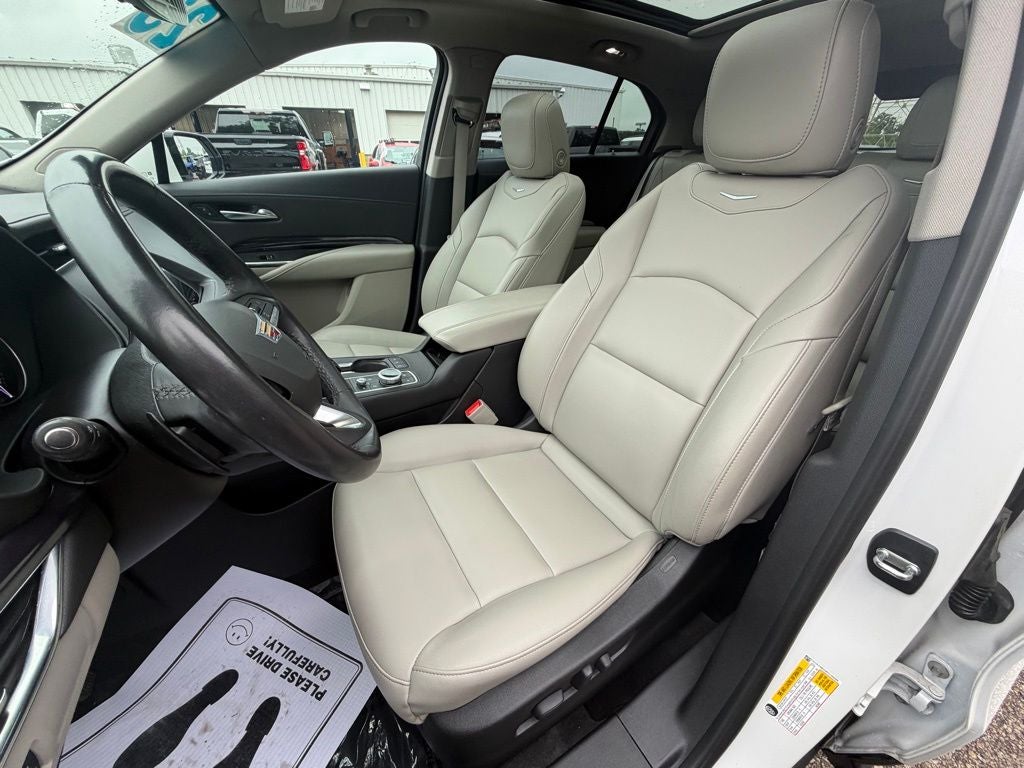 2023 Cadillac XT4 Luxury