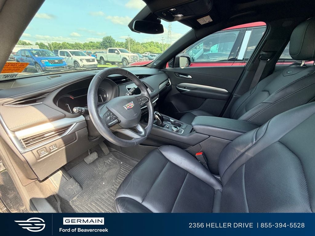 2023 Cadillac XT4 Premium Luxury