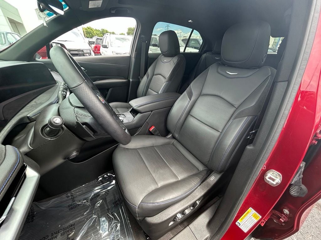 2025 Cadillac XT4 Sport