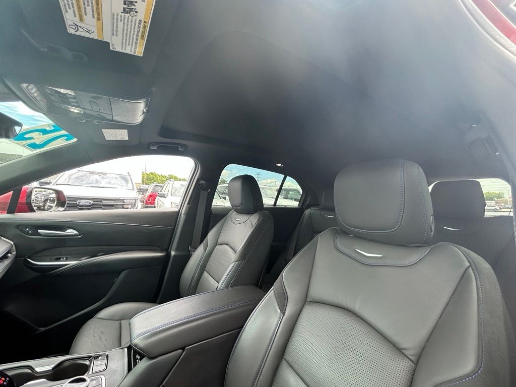 2025 Cadillac XT4 Sport