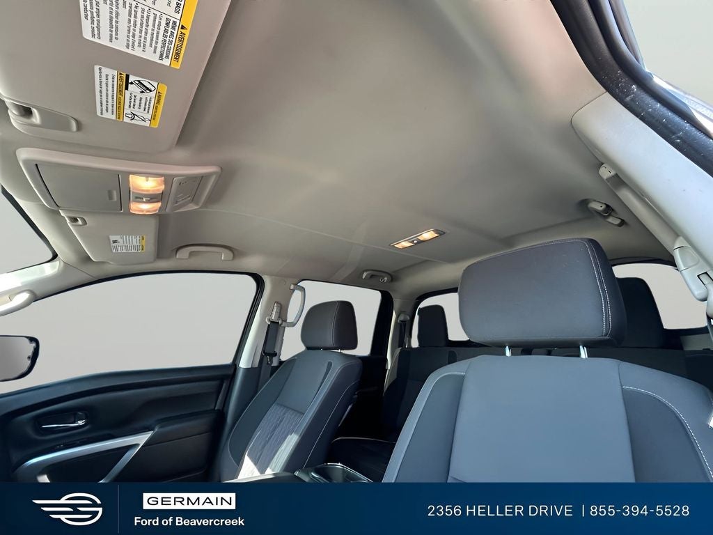 2023 Nissan Titan SV