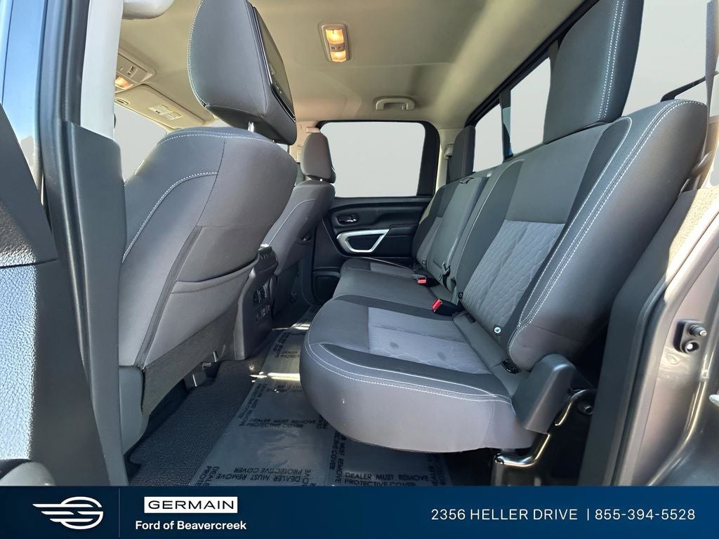 2023 Nissan Titan SV
