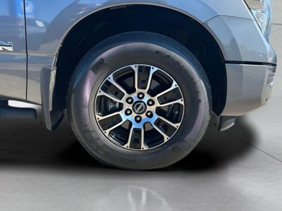 2023 Nissan Titan SV