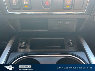 2023 Nissan Titan SV