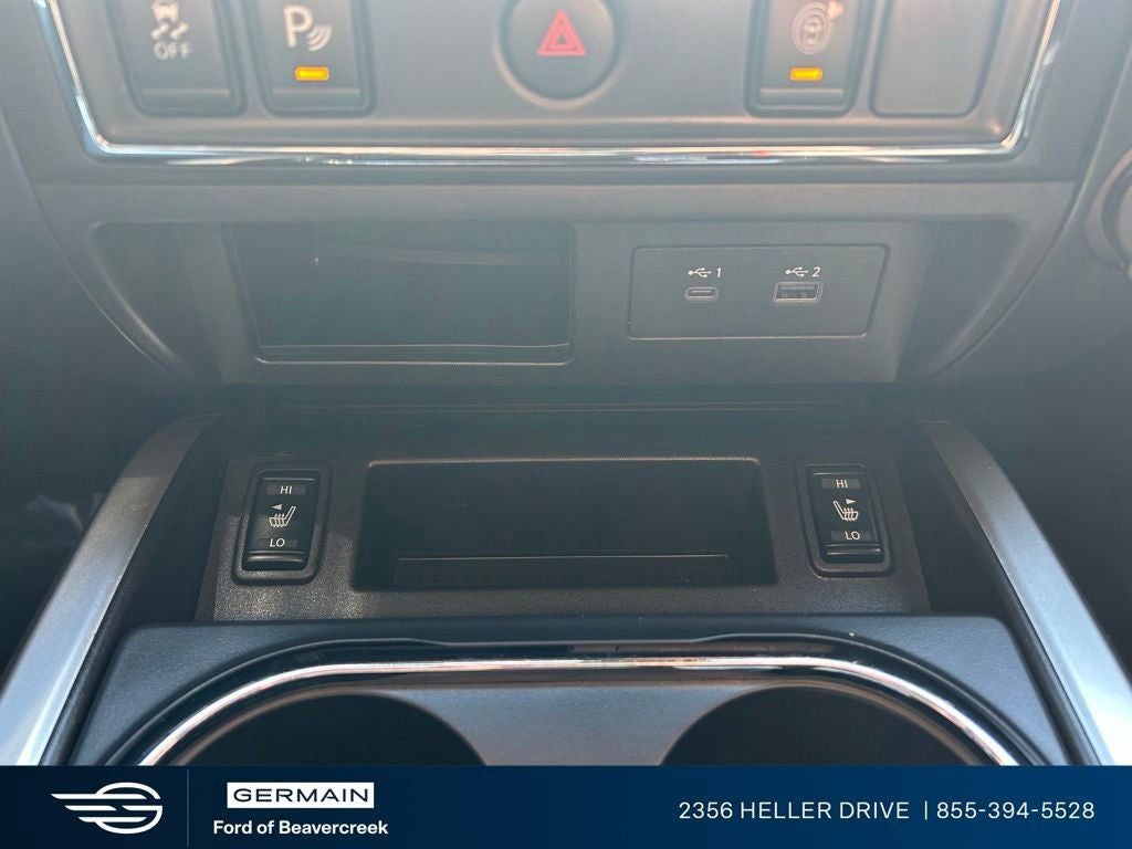 2023 Nissan Titan SV