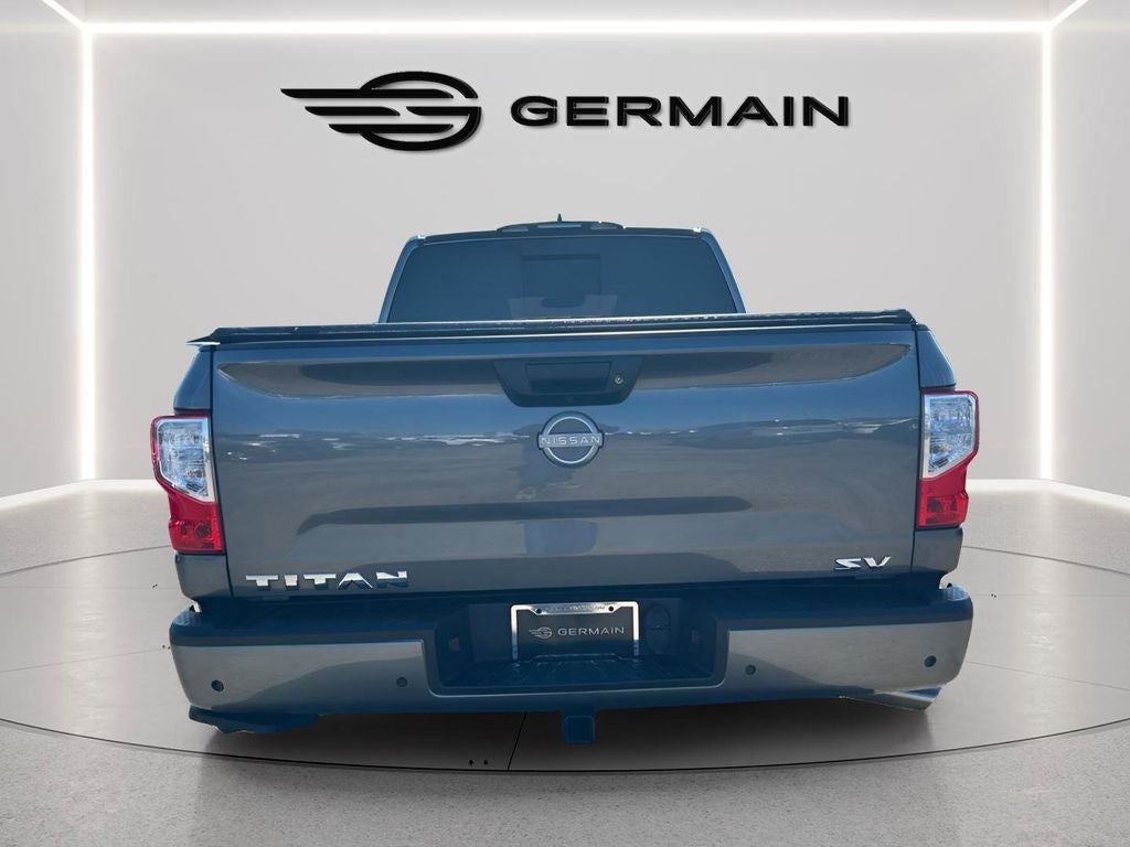 2023 Nissan Titan SV