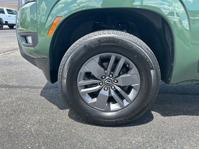 2025 Nissan Frontier SV