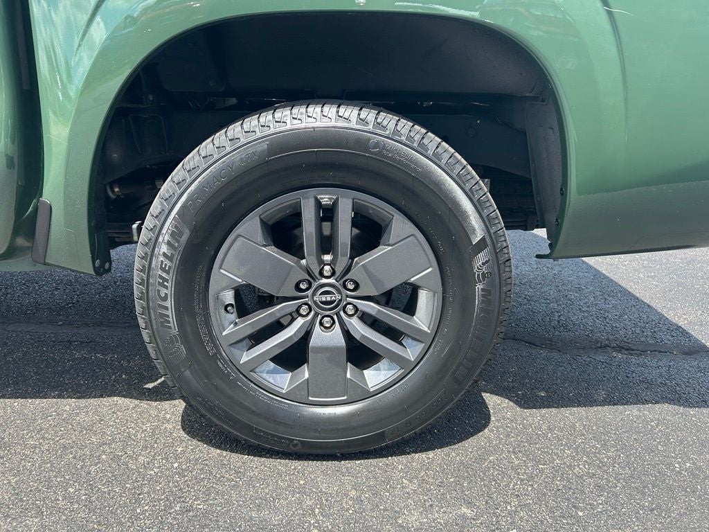 2025 Nissan Frontier SV