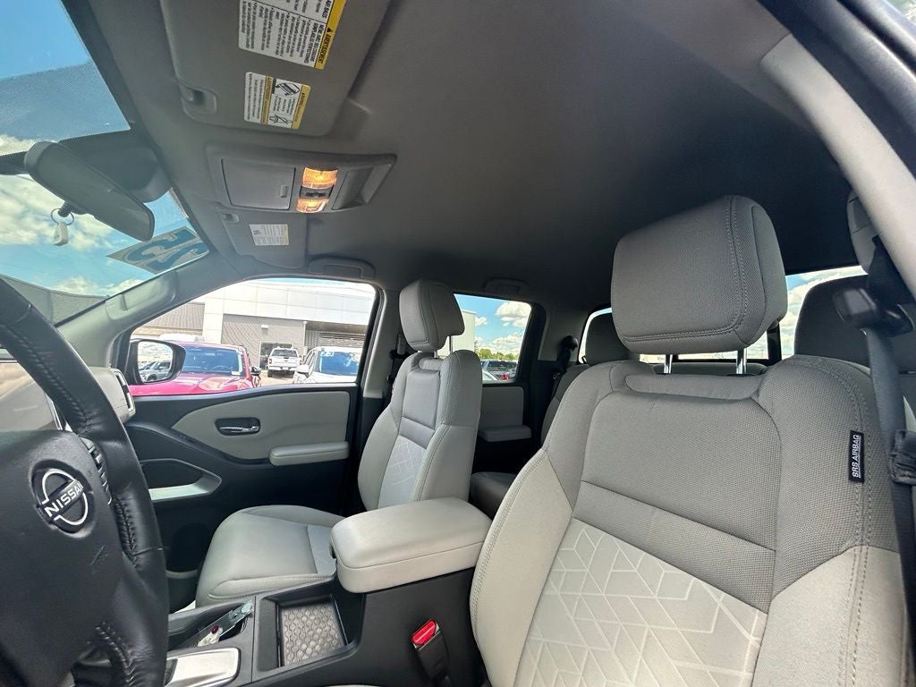 2025 Nissan Frontier SV