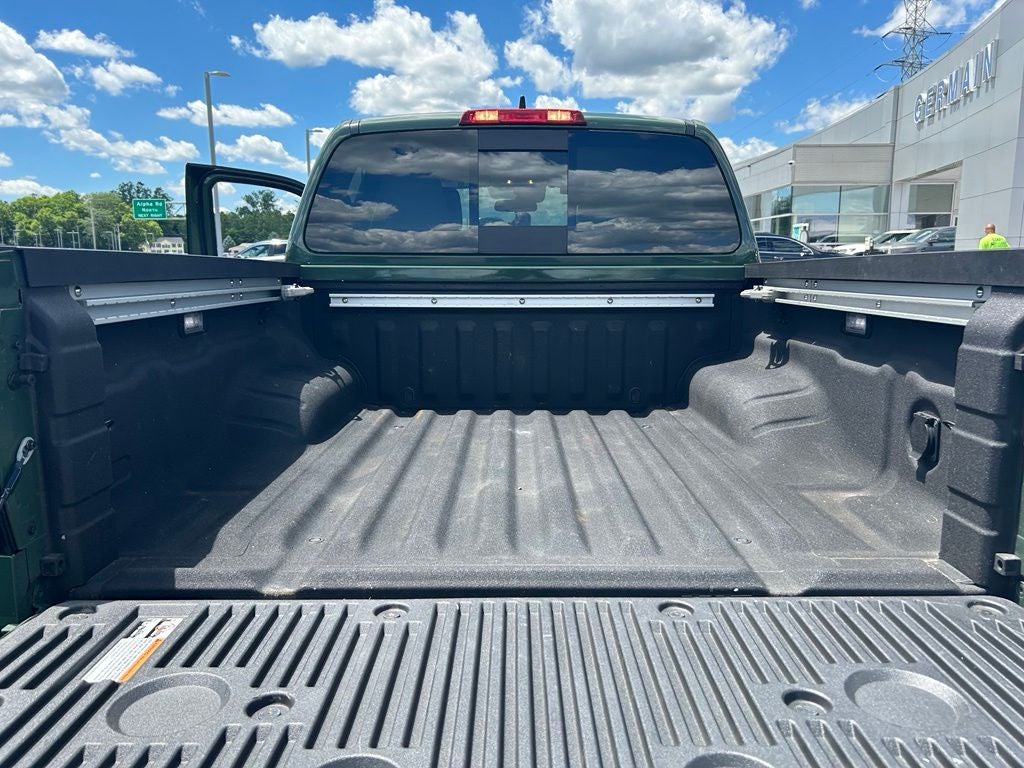 2025 Nissan Frontier SV