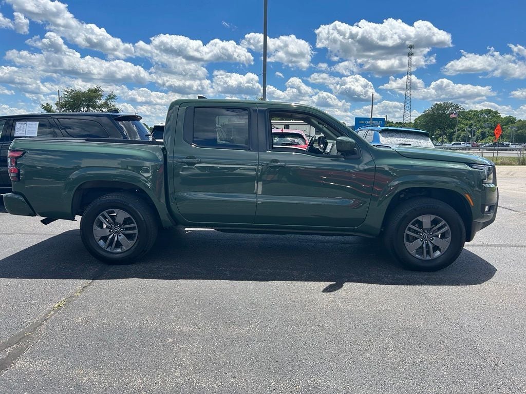 2025 Nissan Frontier SV