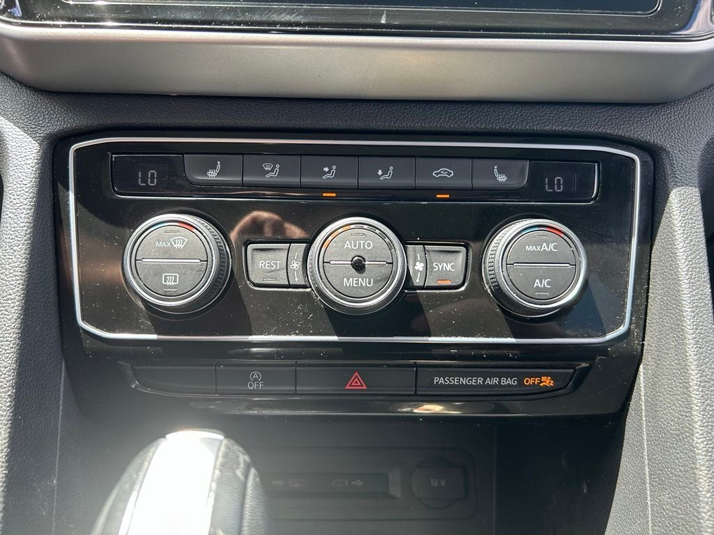 2022 Volkswagen Atlas 3.6L V6 SE w/Technology