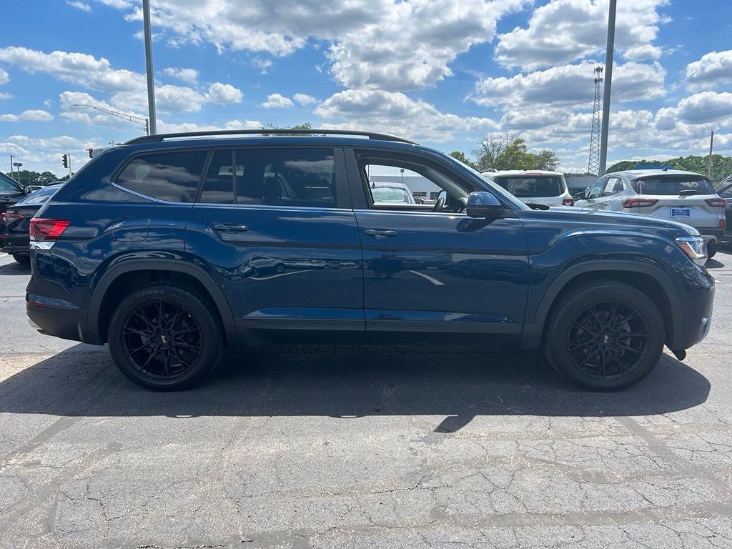 2022 Volkswagen Atlas 3.6L V6 SE w/Technology