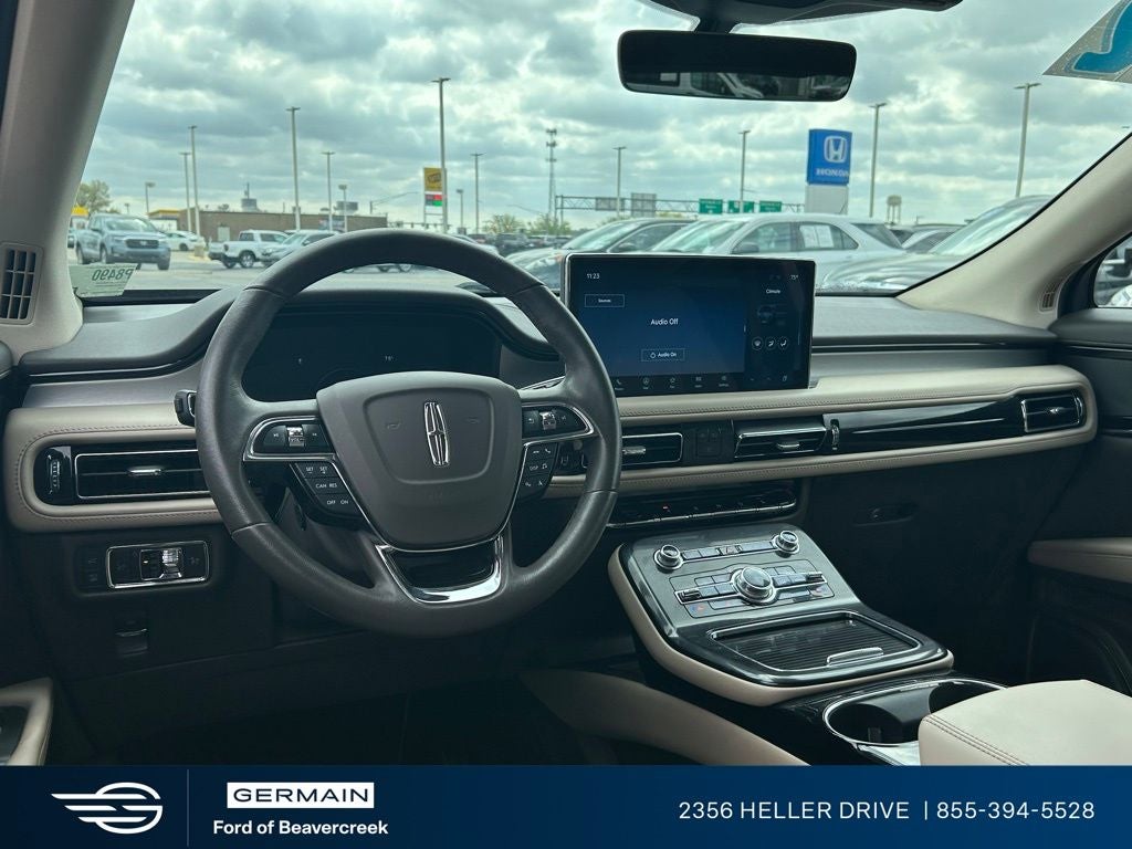 2022 Lincoln Nautilus Standard