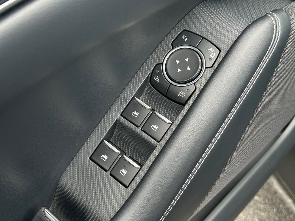 2022 Ford Mustang Mach-E Select