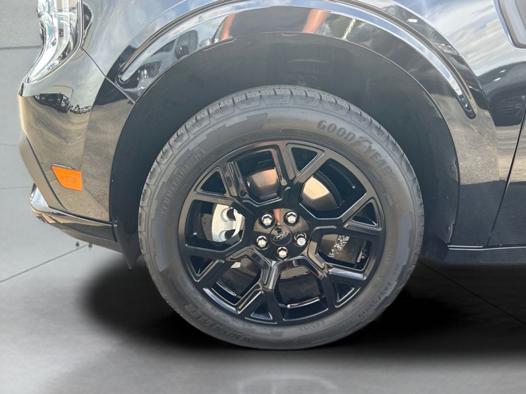 2025 Ford Maverick Lobo Standard
