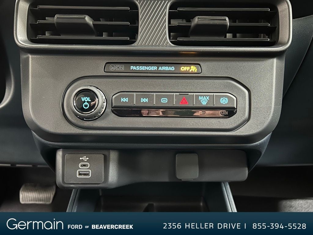 2025 Ford Maverick XL