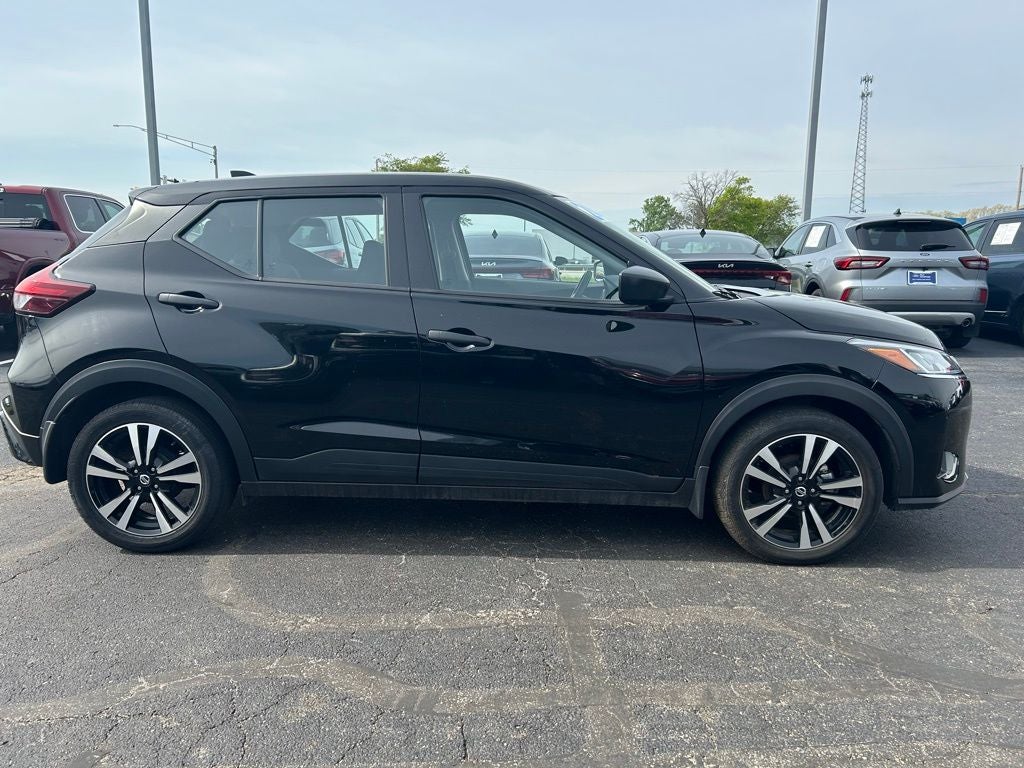 2024 Nissan Kicks S