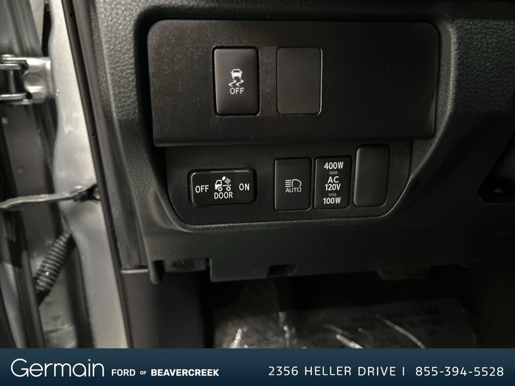 2023 Toyota Tacoma SR V6