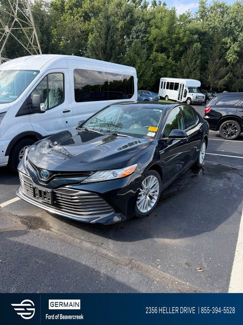 2020 Toyota Camry Hybrid XLE