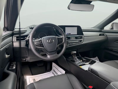 2025 Lexus ES 300h