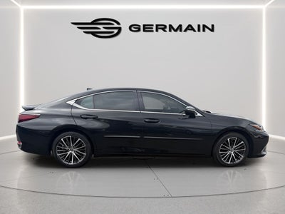 2025 Lexus ES 300h