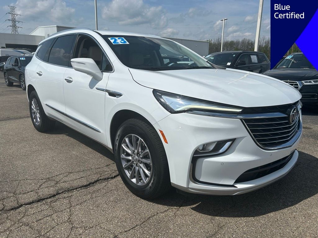 2023 Buick Enclave Essence