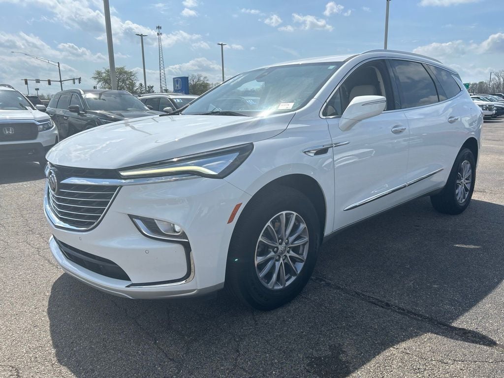 2023 Buick Enclave Essence