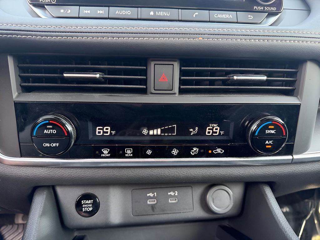 2025 Nissan Rogue SV