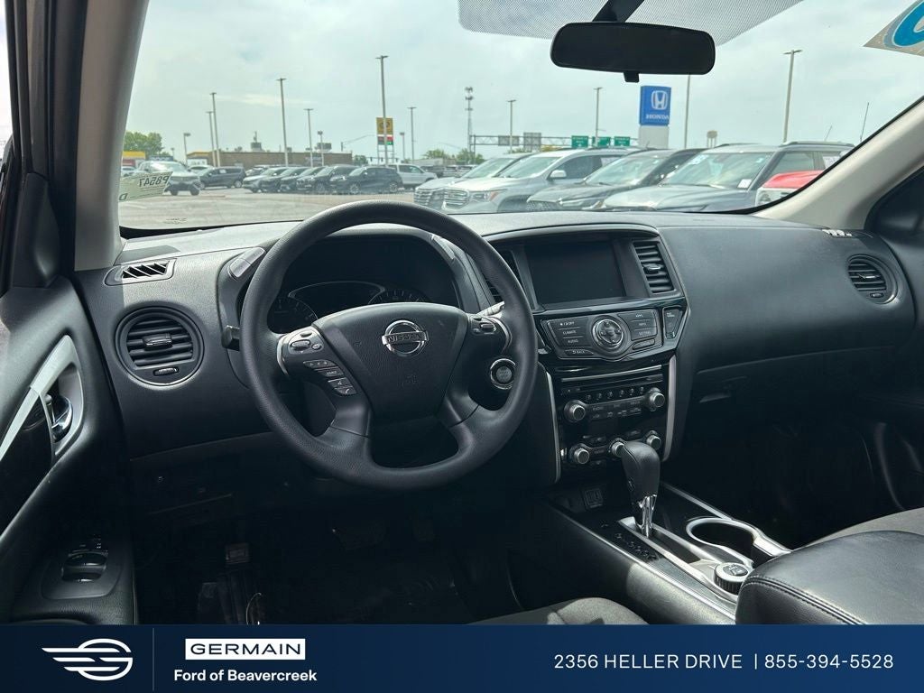 2020 Nissan Pathfinder S