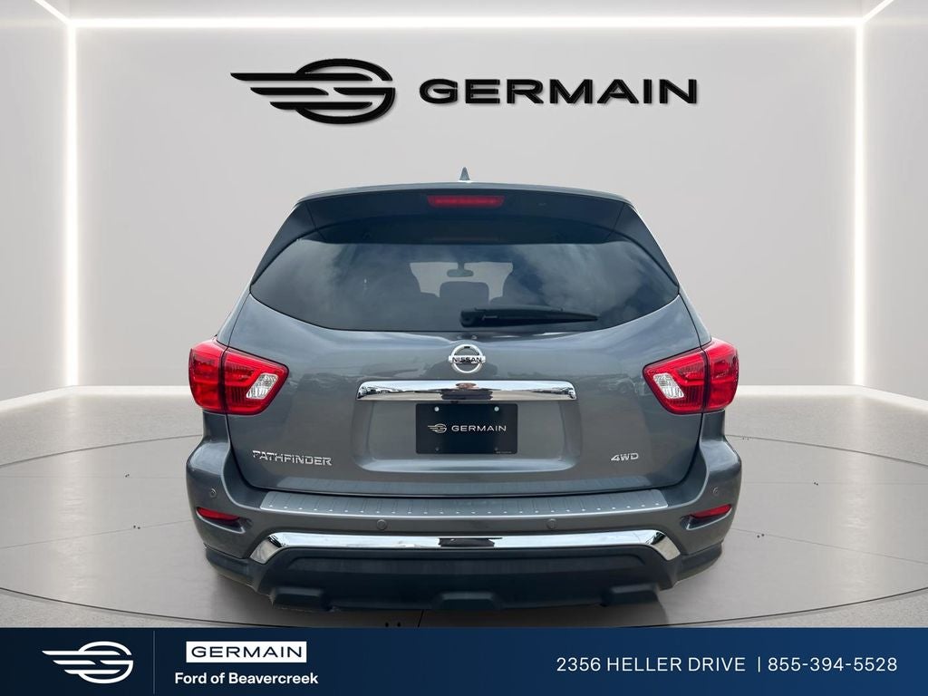 2020 Nissan Pathfinder S