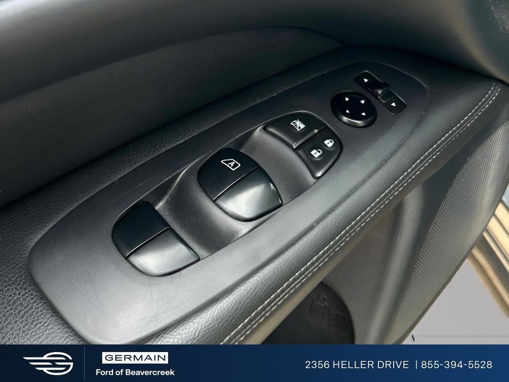 2020 Nissan Pathfinder S