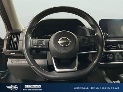 2022 Nissan Pathfinder SV