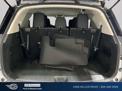 2022 Nissan Pathfinder SV