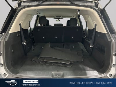 2022 Nissan Pathfinder SV