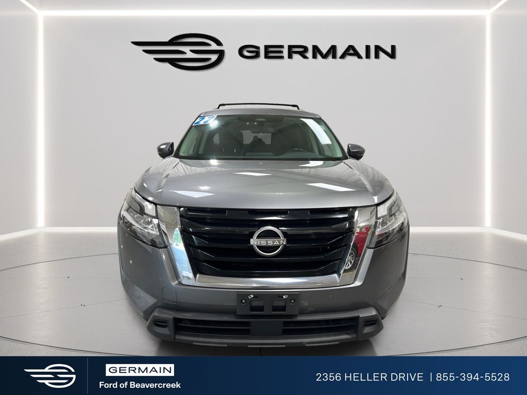 2022 Nissan Pathfinder SV