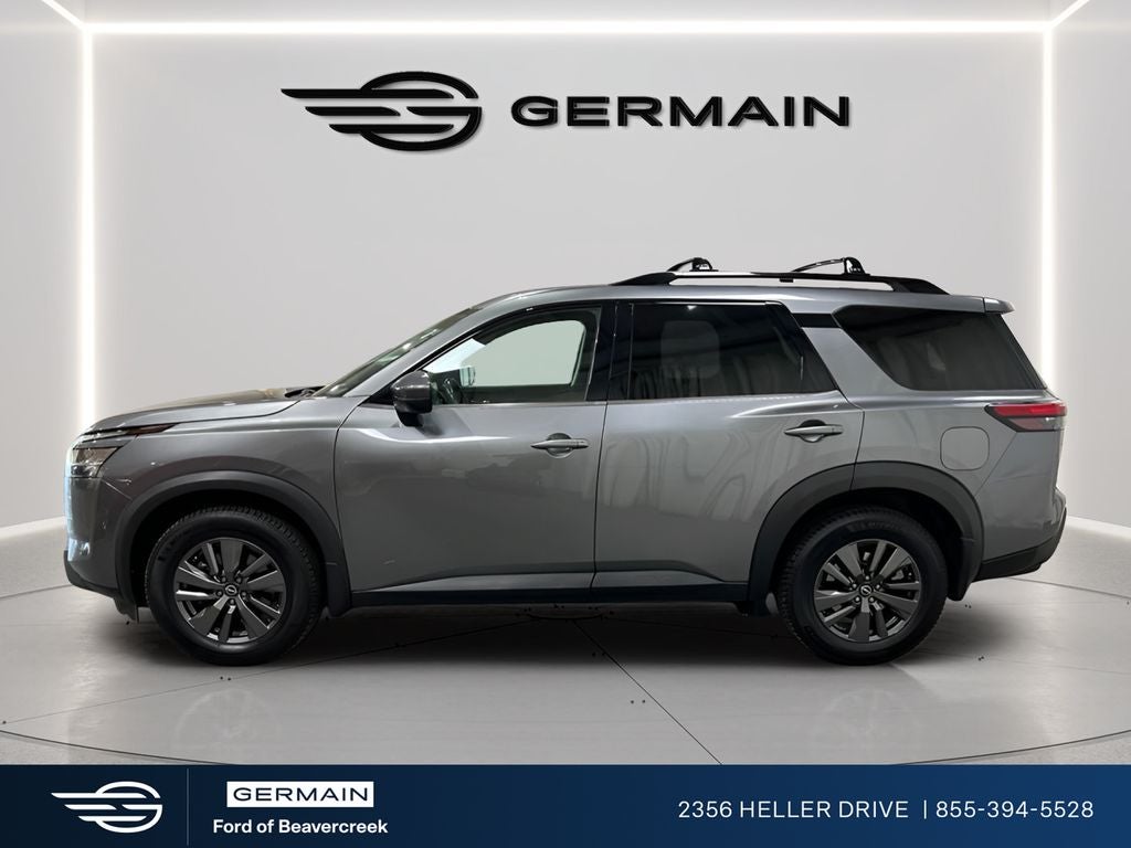 2022 Nissan Pathfinder SV