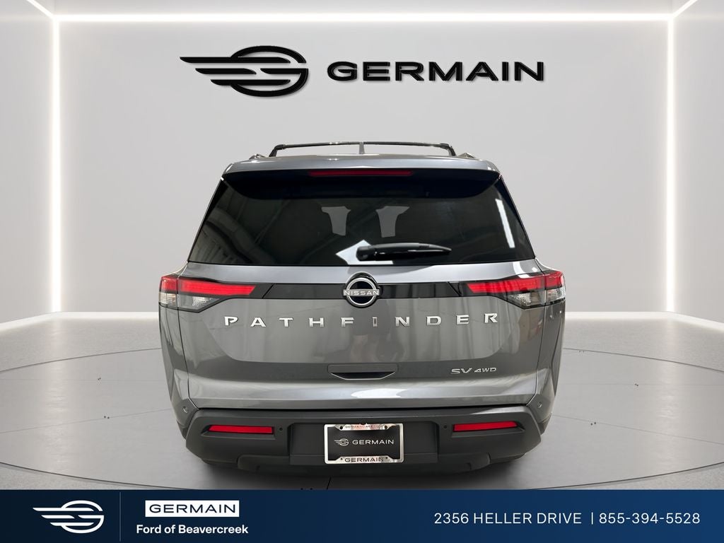 2022 Nissan Pathfinder SV